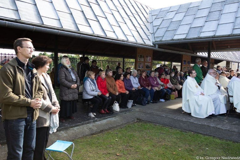 Pielgrzymka Żywego Różańca w Rokitnie