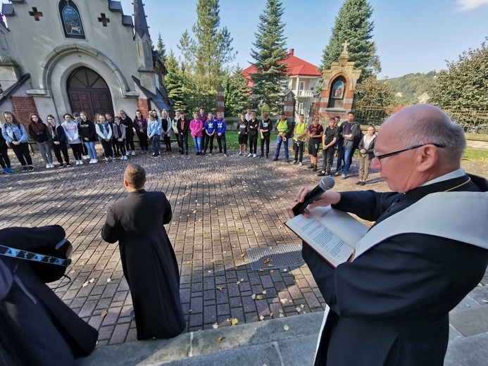Z Ciężkowic na Jamną