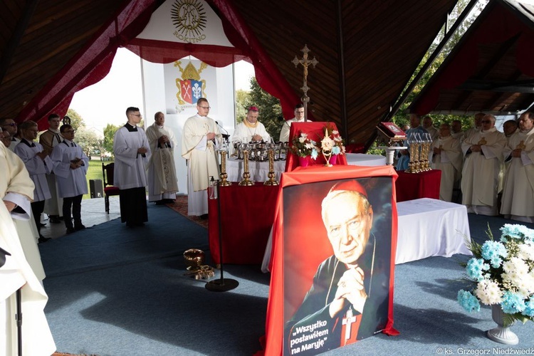 Pielgrzymka Żywego Różańca w Rokitnie