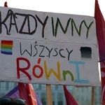 13. Marsz Równości we Wrocławiu na transparentach