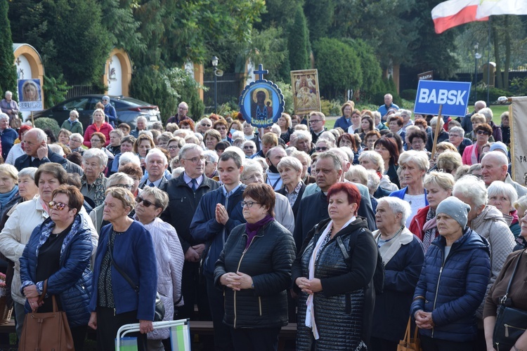 XVII Pielgrzymka Kół Żywego Różańca do Domaniewic 