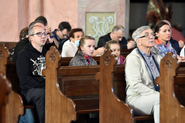 Zaczęli październik z różańcem na ulicy