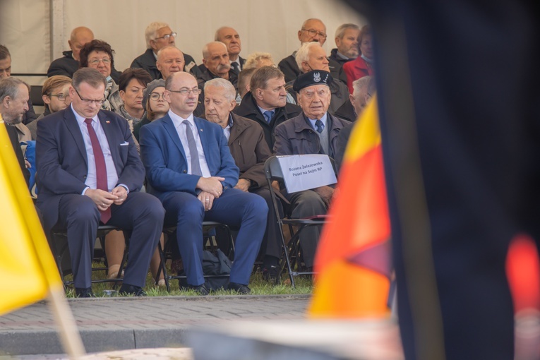 ​"Tędy przeszła dumna i niepokorna Warszawa"