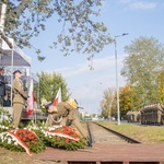 ​"Tędy przeszła dumna i niepokorna Warszawa"