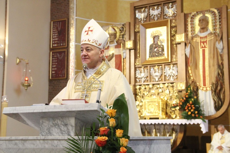 Tarnów. Jubileusz 75-lecia IV Liceum Ogólnokształcącego