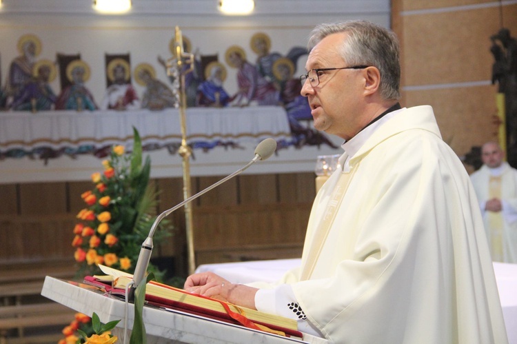 Tarnów. Jubileusz 75-lecia IV Liceum Ogólnokształcącego