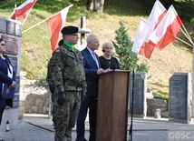 Zielona Góra-Łężyca. Obchody przy pomniku Ofiar Ludobójstwa  