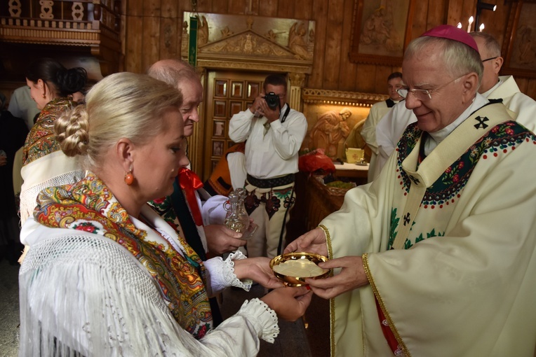 100-lecie poświęcenia i 10-lecie konsekracji kościoła w Zębie