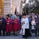 Nowy Sącz. Procesja różańcowa do pięciu kościołów