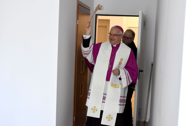 Zagórze Śl. Poświęcono dom seniora Caritas