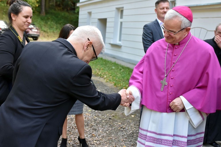 Zagórze Śl. Poświęcono dom seniora Caritas