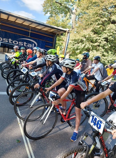 Wyścig rowerowy to puławska tradycja związana z obchodami Dnia Papieskiego. 