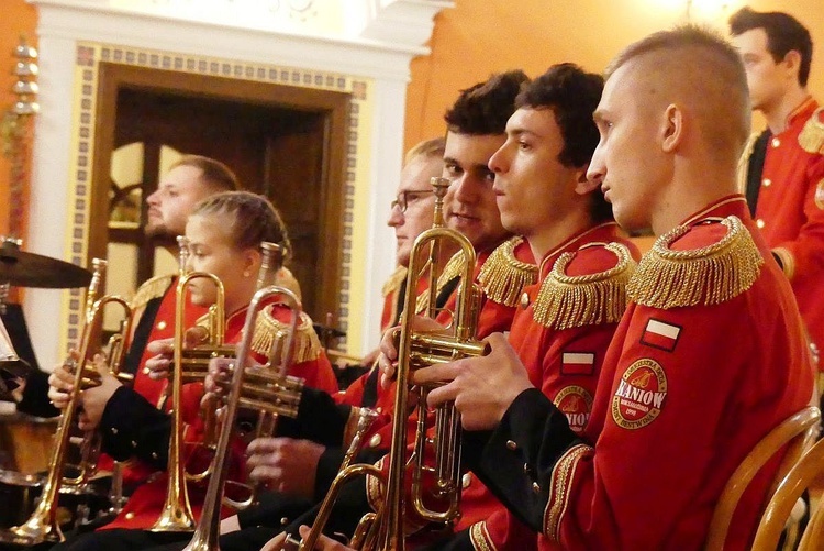 Koncert Papieski orkiestry dętej z Kaniowa w bielskiej Straconce