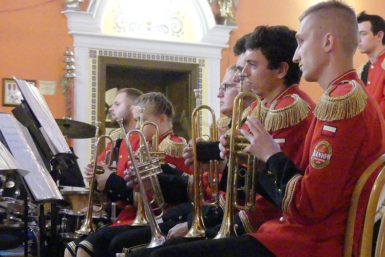 Koncert Papieski orkiestry dętej z Kaniowa w bielskiej Straconce