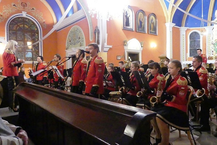 Koncert Papieski orkiestry dętej z Kaniowa w bielskiej Straconce