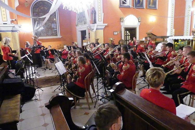 Koncert Papieski orkiestry dętej z Kaniowa w bielskiej Straconce