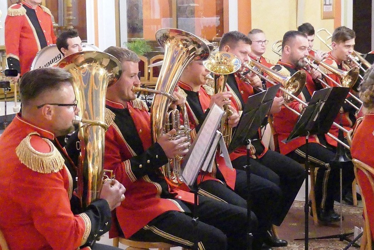 Koncert Papieski orkiestry dętej z Kaniowa w bielskiej Straconce