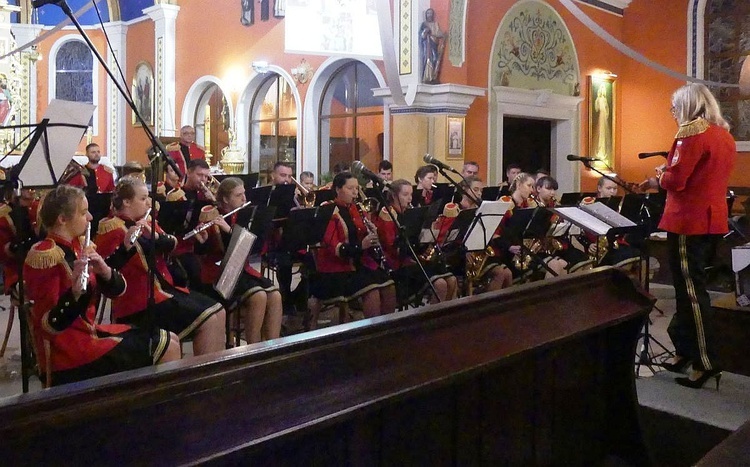 Koncert Papieski orkiestry dętej z Kaniowa w bielskiej Straconce