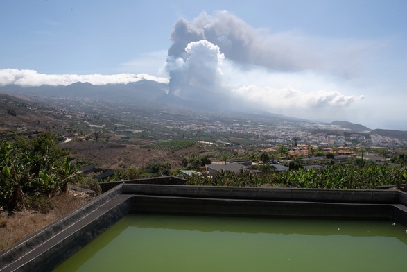 Wulkan Cumbre Vieja w fazie największej erupcji