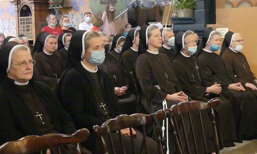 Siostry z wielu placówek z Polsce świętowały 125-lecie domu i dzieł serafitek w Żywcu.