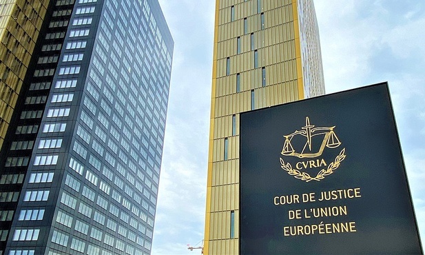 KE pozwała Polskę do TSUE w związku z domniemanym naruszeniem prawa UE przez polski Trybunał Konstytucyjny