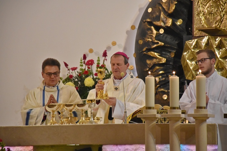 Gdańsk. 25. rocznica erygowania parafii i sanktuarium Matki Bożej Fatimskiej