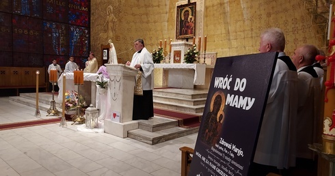W parafii św. Wawrzyńca w Sochaczewie odbył się odpust ku czci Matki Bożej Różańcowej.