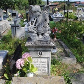 Na rozwadowskim cmentarzu jest wiele historycznych nagrobków.