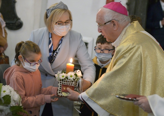 Zespół Szkół i Placówek w Chwałowicach