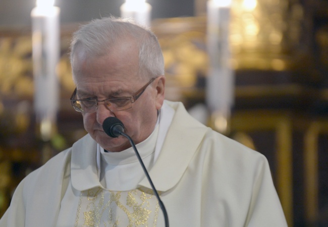 Zespół Szkół i Placówek w Chwałowicach