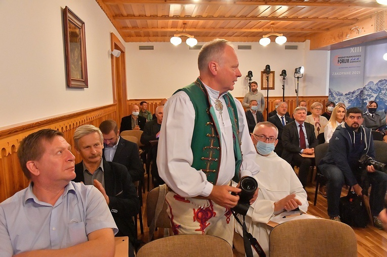 XIII Forum Górskie na temat Wiktorówek 