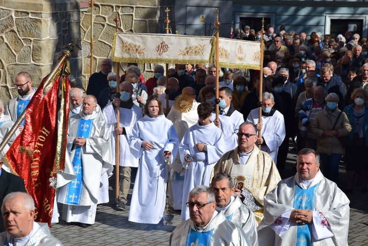 Procesja eucharystyczna.