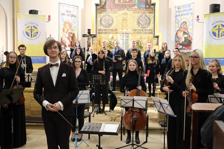 Koncert religijno-patriotyczny z okazji XXI Dnia Papieskiego