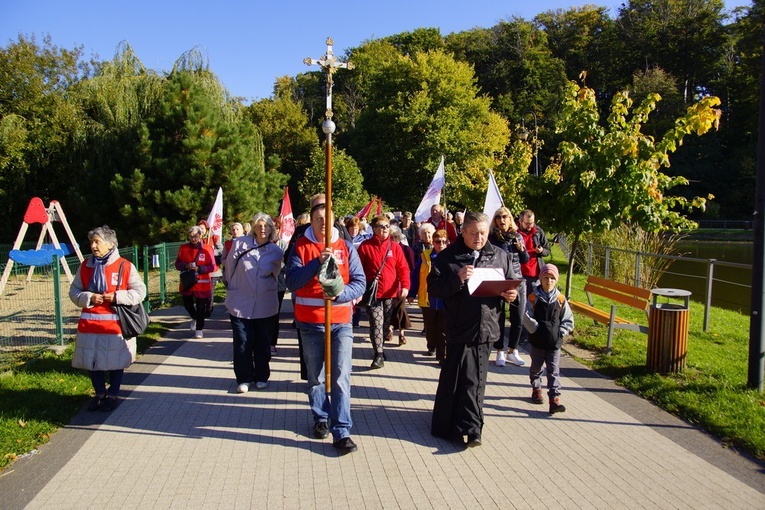 Wolontariusze Caritas z pielgrzymką w Trzebnicy