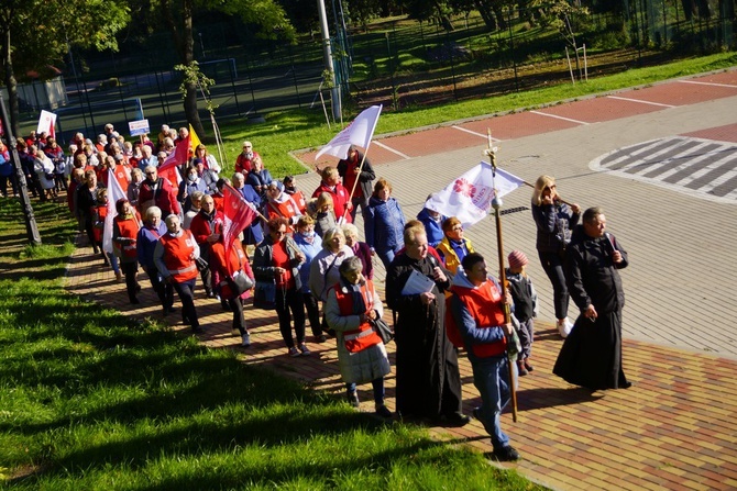 Wolontariusze Caritas z pielgrzymką w Trzebnicy