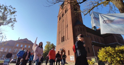 Chojnów. I Pielgrzymka Rodzin