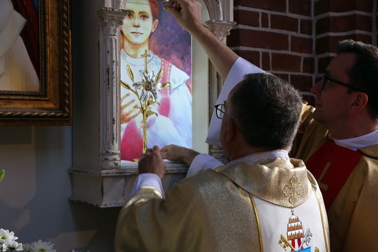 Wprowadzenie relikwii bł. Karoliny Kózkówny do parafii pw. Michała Archanioła we Wrocławiu