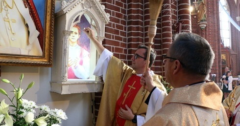 Wprowadzenie relikwii bł. Karoliny Kózkówny do parafii pw. Michała Archanioła we Wrocławiu