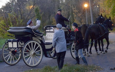 Zamach na Siemiona von Płotto, pułkownika żandarmerii carskiej, był pierwszą rekonstrukcją wieczornej wędrówki po Radomiu.