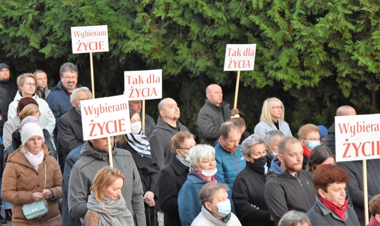 Marsz w Dębicy-Latoszynie