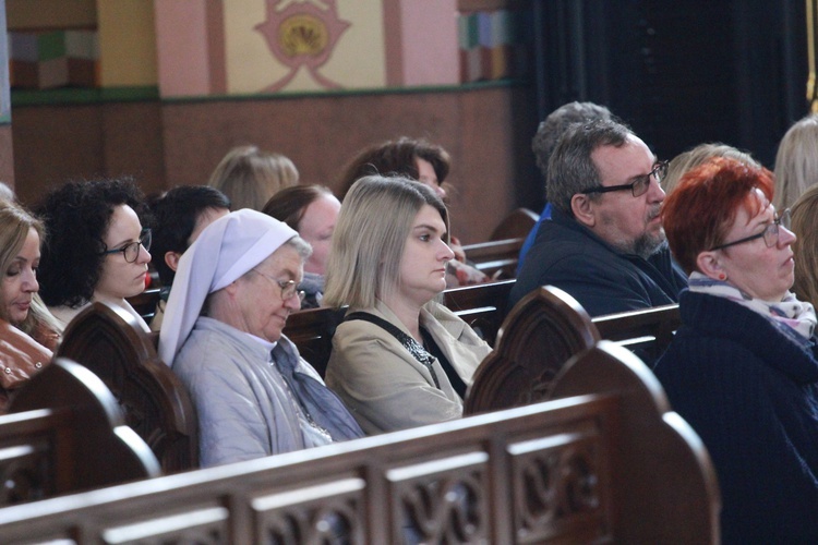 Pielgrzymka nauczycieli do Chorzelowa