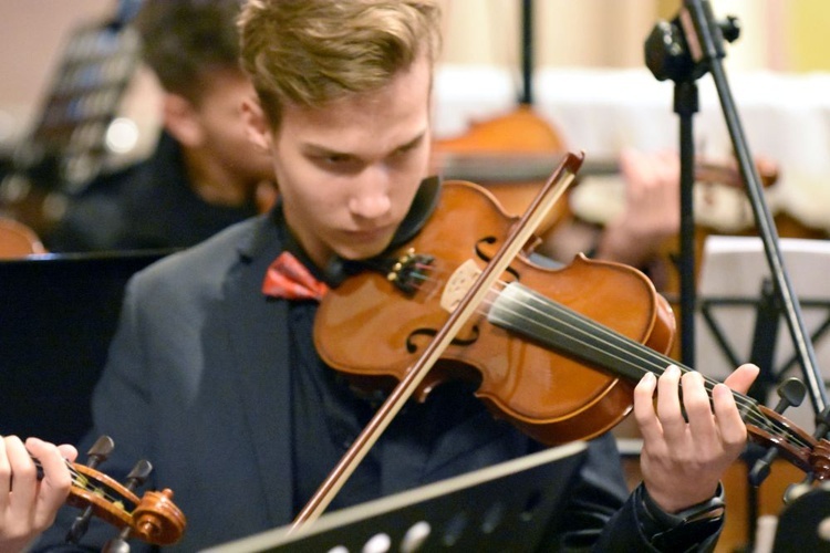 Koncert Papieski rodziny "Sygnału Miłosierdzia"