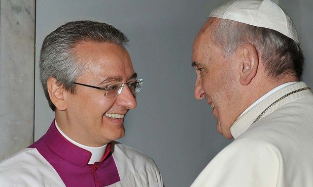 Nowy mistrz papieskich ceremonii liturgicznych