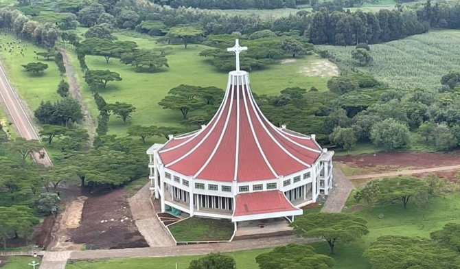 Sanktuarium pośród akacji