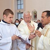 ▲	Poświęcił ją radca Nuncjatury Apostolskiej w Polsce.