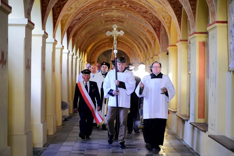 Stoczek Klasztorny. Wprowadzenie relikwii bł. kard. Wyszyńskiego