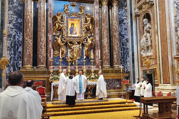 W bazylice Santa Maria Maggiore biskupi modlili się 13 października.