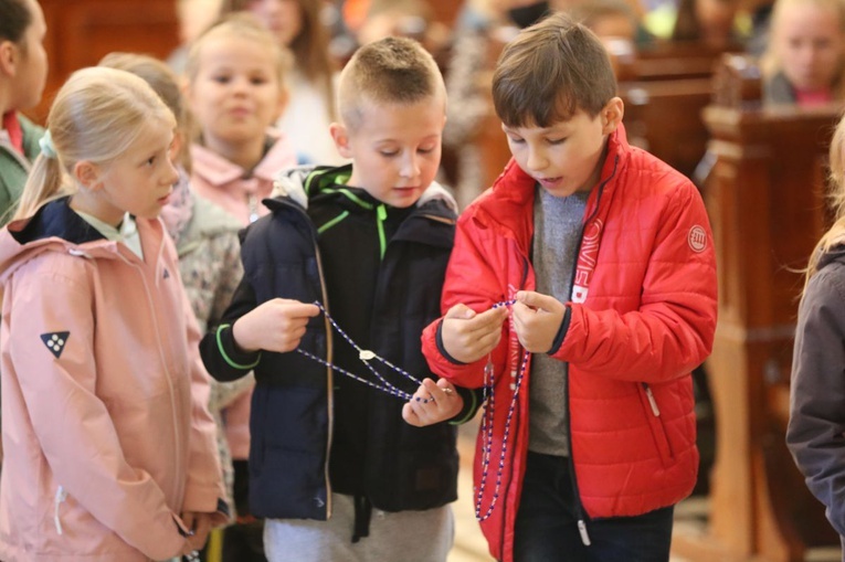 Różańcowy konkurs dla dzieci