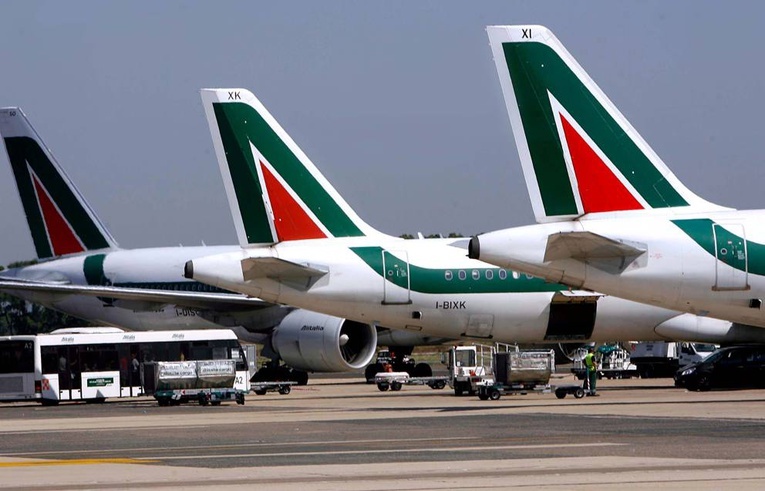 Samoloty z charakterystycznym trójkolorowym logo już nie poderwą się do lotu.