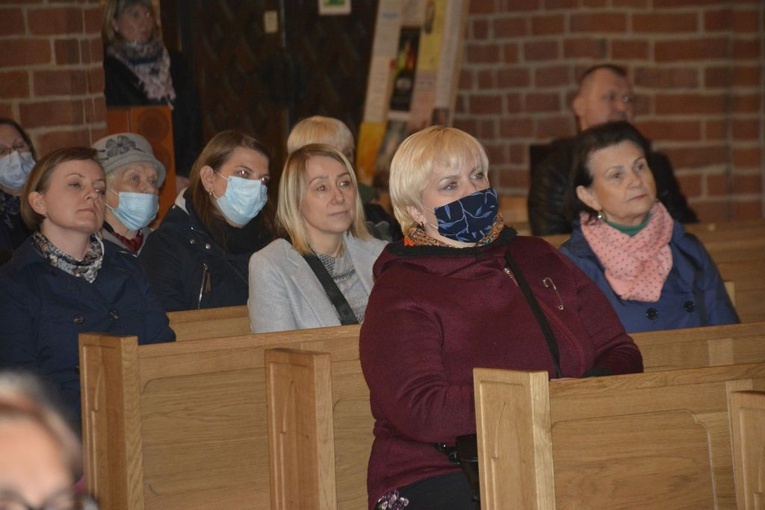 Modlitwa za nauczycieli w katedrze